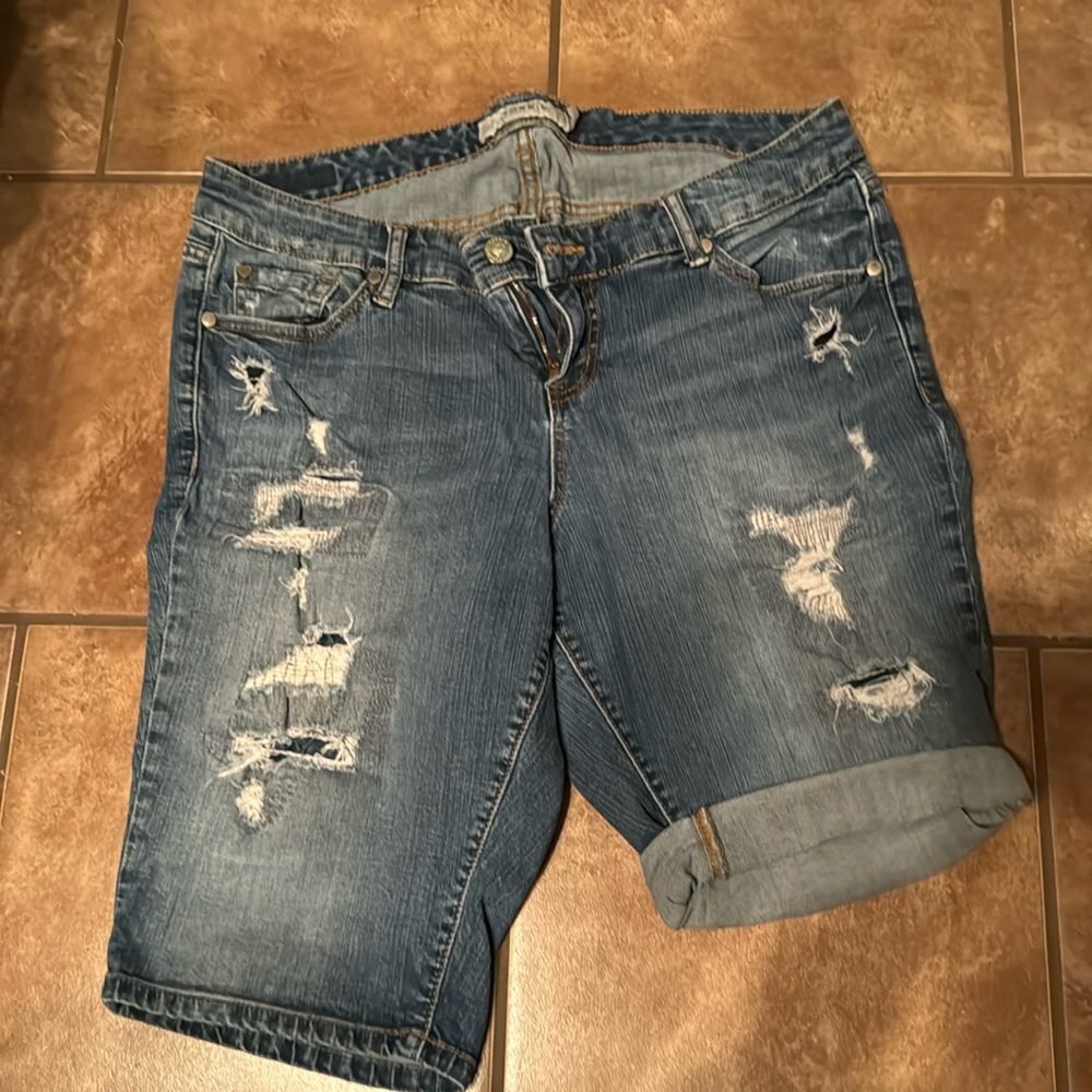 Torrid Shorts size 14